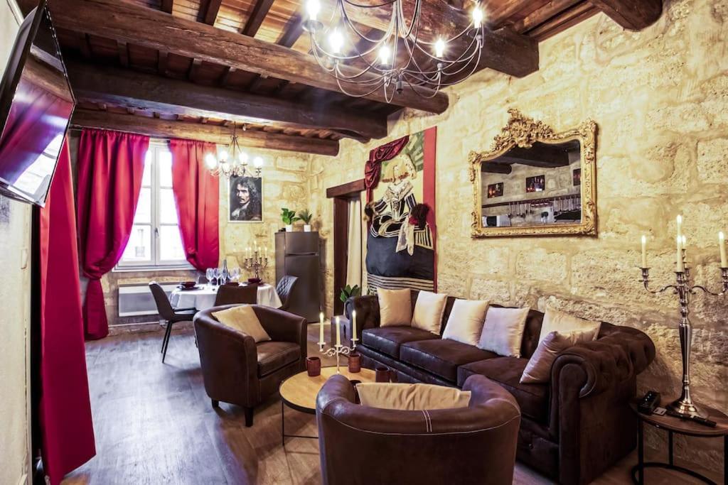 Le Moliere - Enigme Et Sauna Apartment Pezenas Bagian luar foto